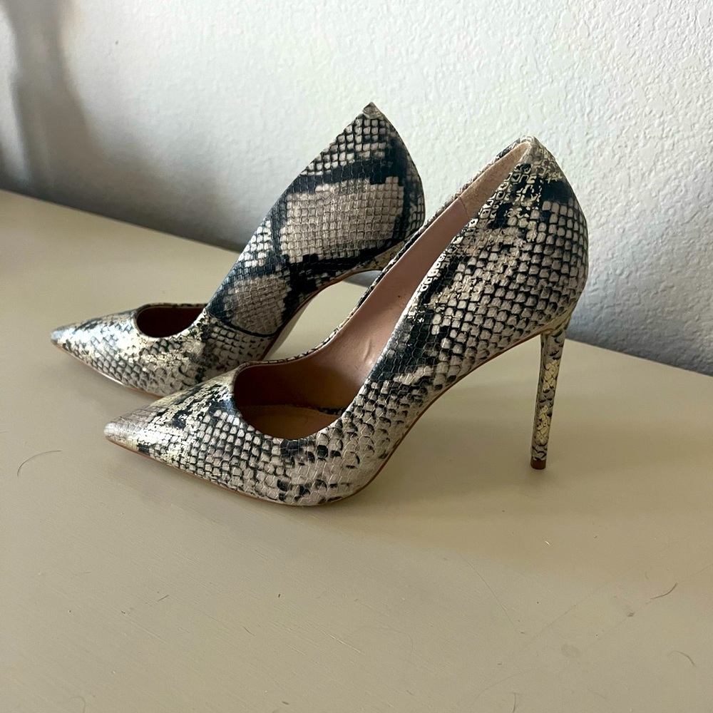 Steve Madden snake print heels